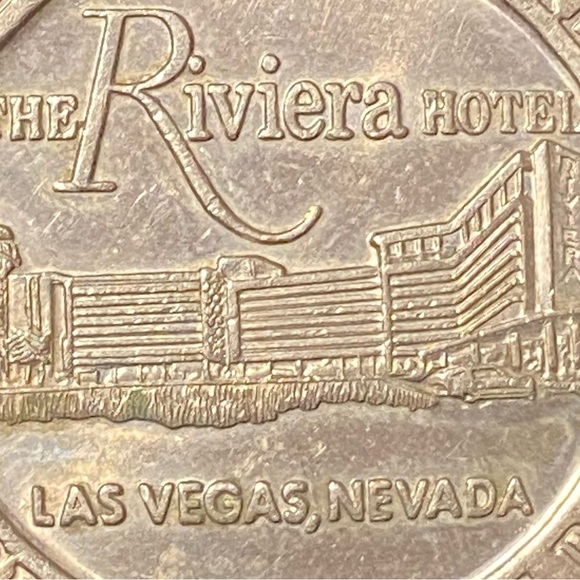 The Riviera Hotel 1966 Dollar Gaming Token Las Vegas - Picture 7 of 7
